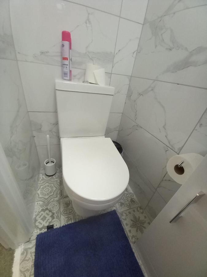 Mari London Holiday Room Ilford Luaran gambar